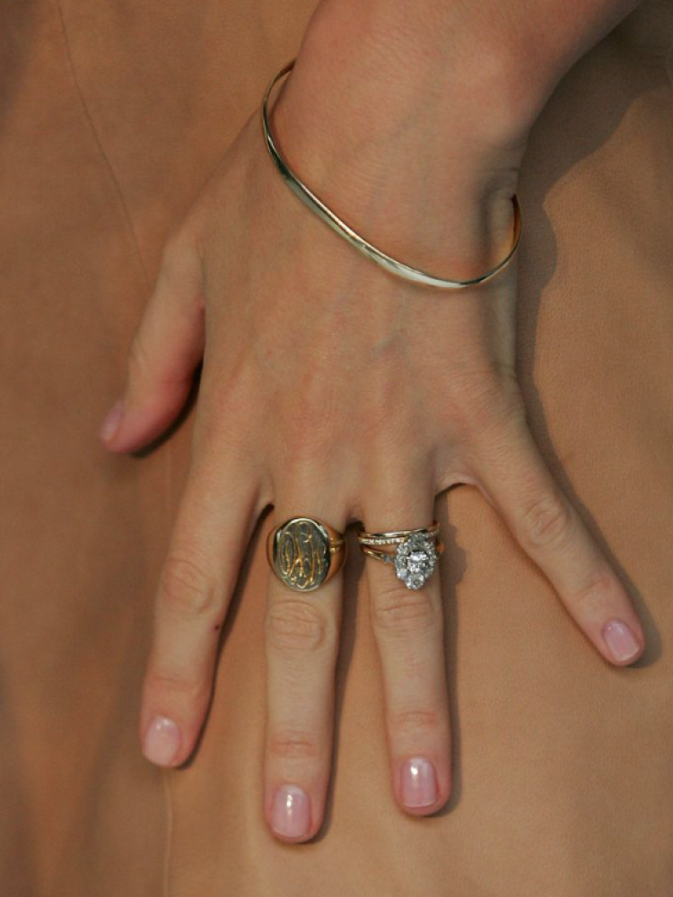 El anillo de compromiso de Katy Perry es IGUALITO al que Orlando